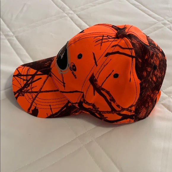 Mossy Oak Hat - Picture 5 of 5